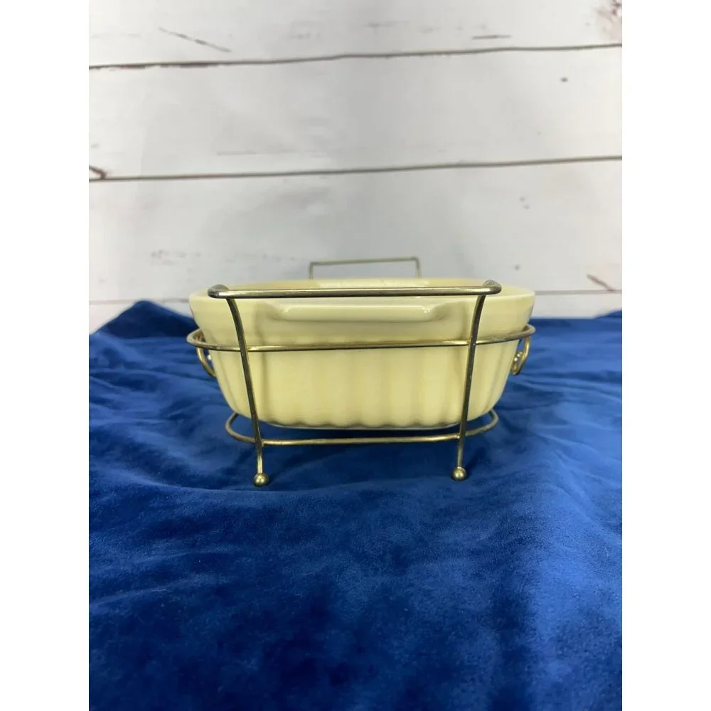 Vintage 1983 Pfaltzgraff Ceramic Casserole Dish‎ with Metal Rack